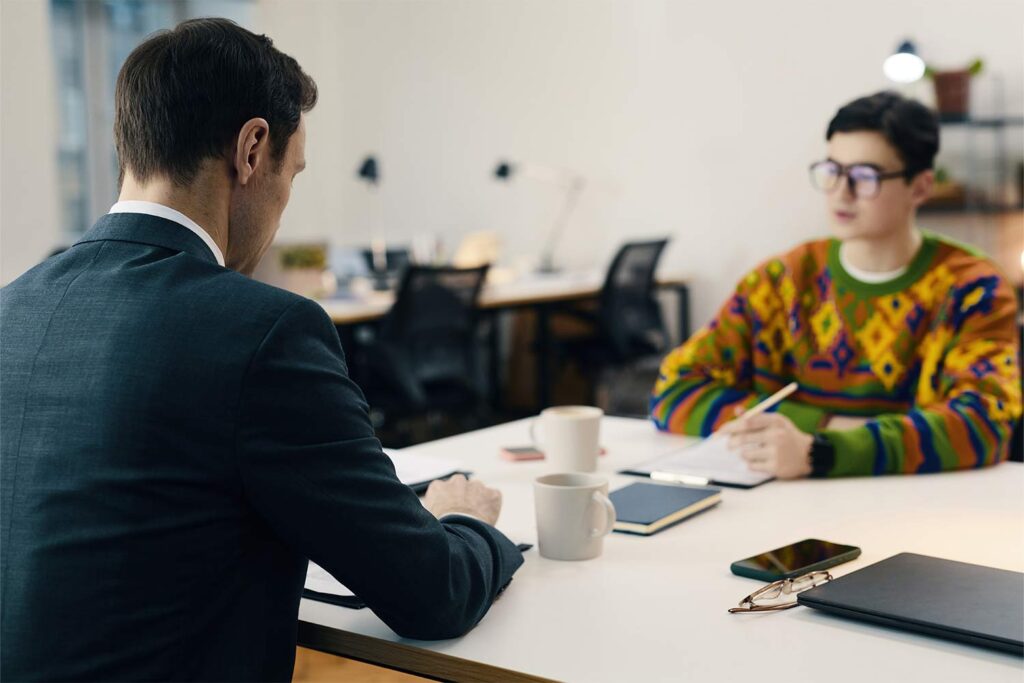 7 Red Flags to Watch for When Interviewing Candidates for Senior Roles